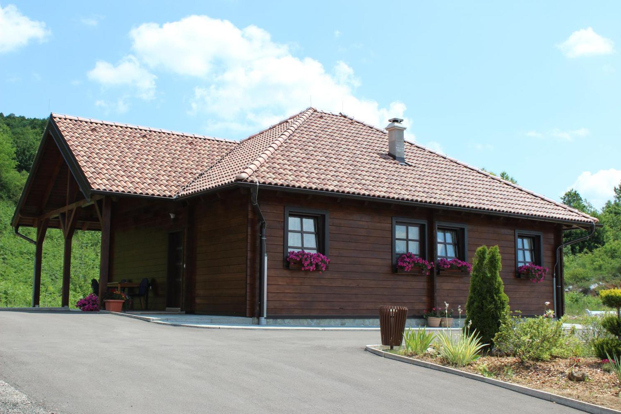 Apartmani Ivanka Rakovica Exterior foto